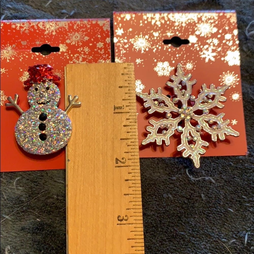Vintage Christmas Snowman and Snowflake decorative pins - Picture 10 of 11